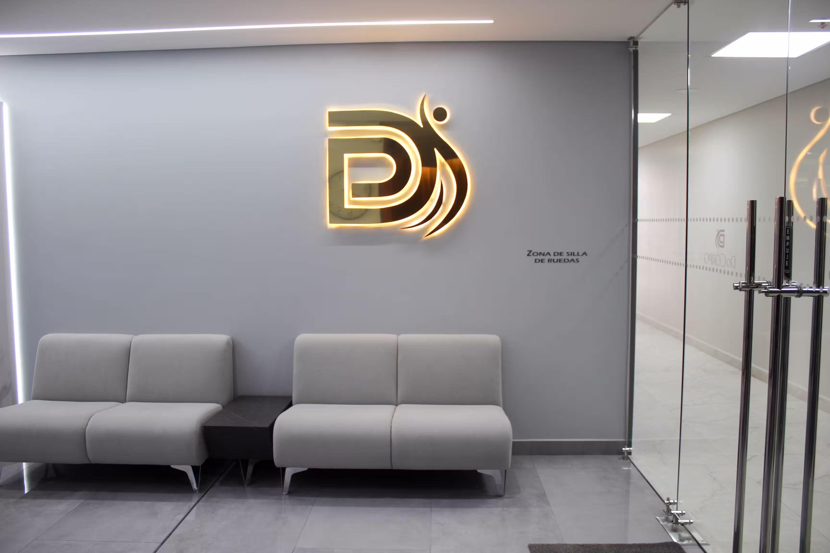 DoCorpo medical consulting room with premium clinical lighting